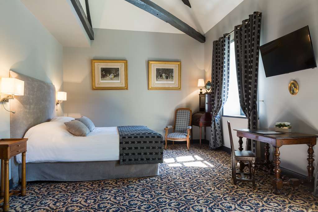 Le Logis Du Pere Hotel Saint-Coutant-le-Grand Room photo